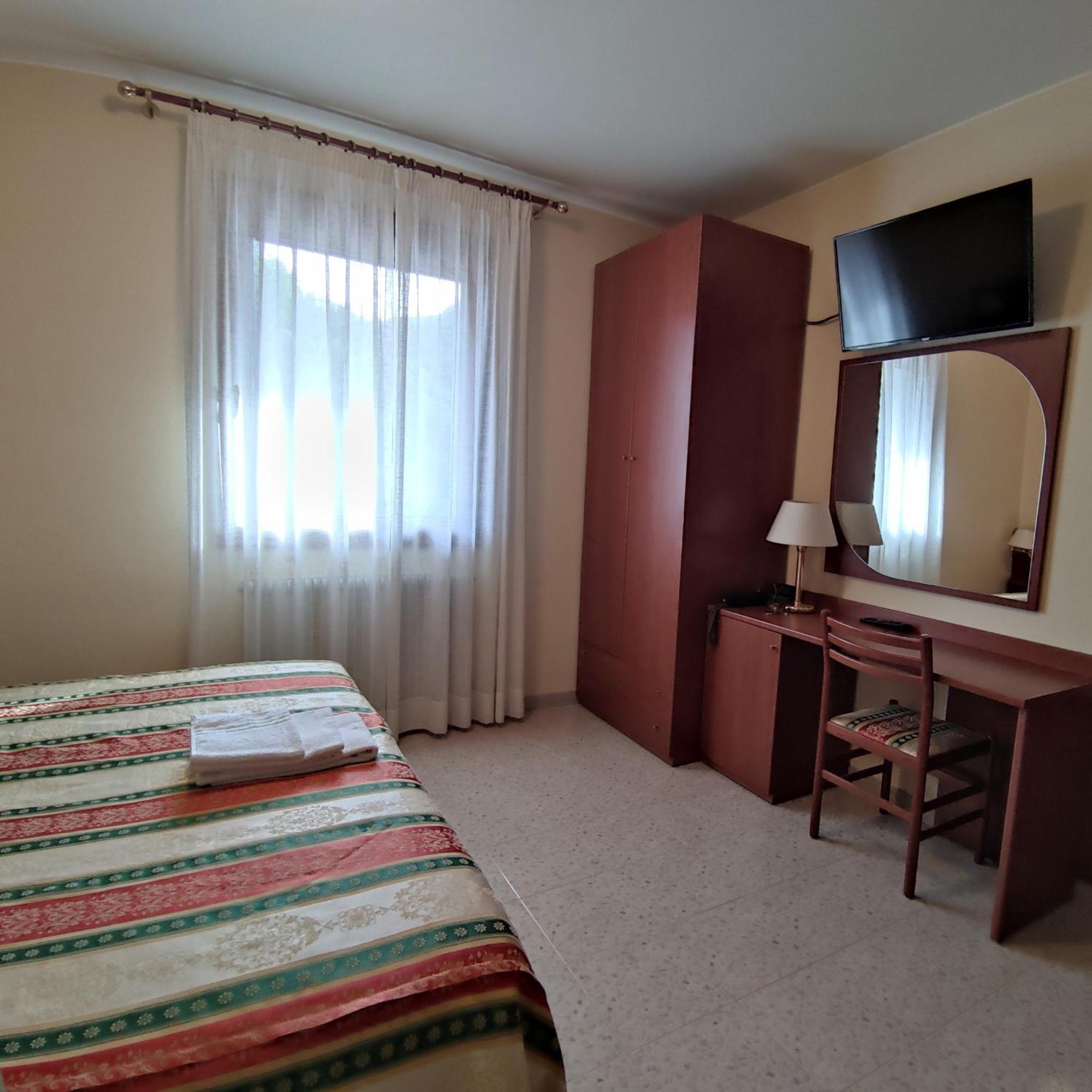 Ponte Nuovo Bed & Breakfast Altissimo Ngoại thất bức ảnh