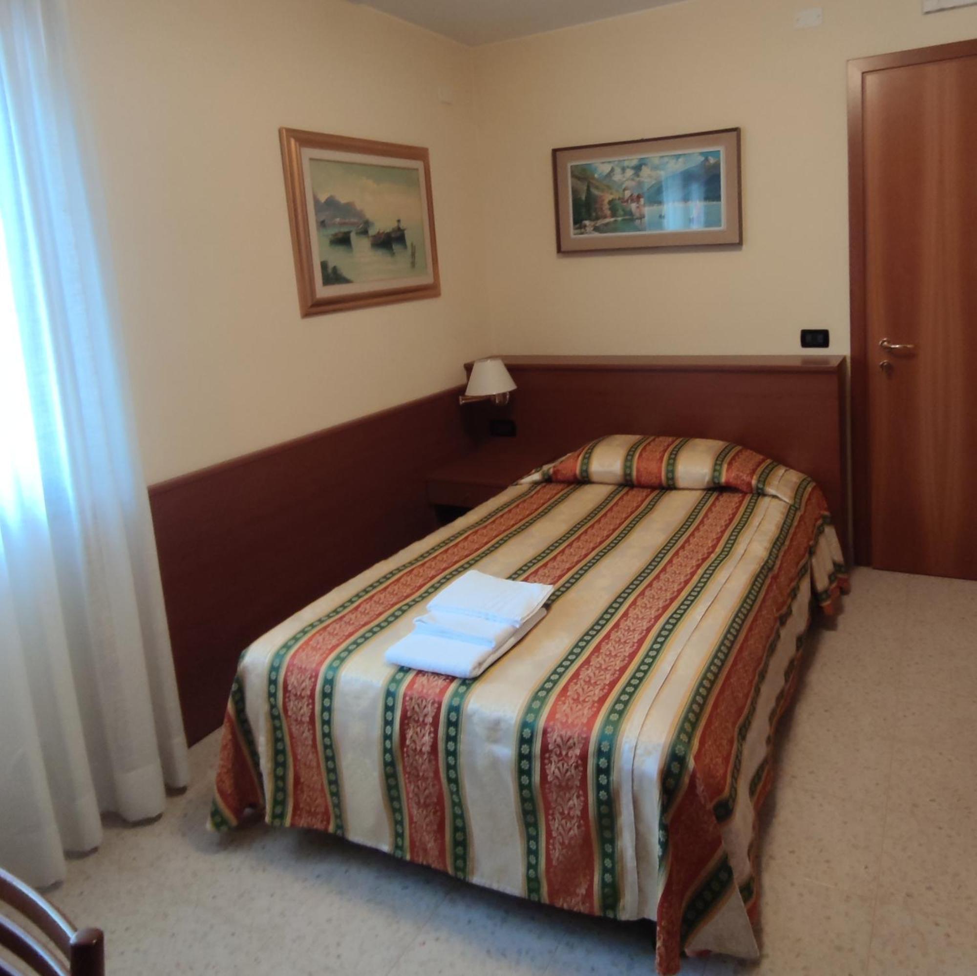 Ponte Nuovo Bed & Breakfast Altissimo Ngoại thất bức ảnh